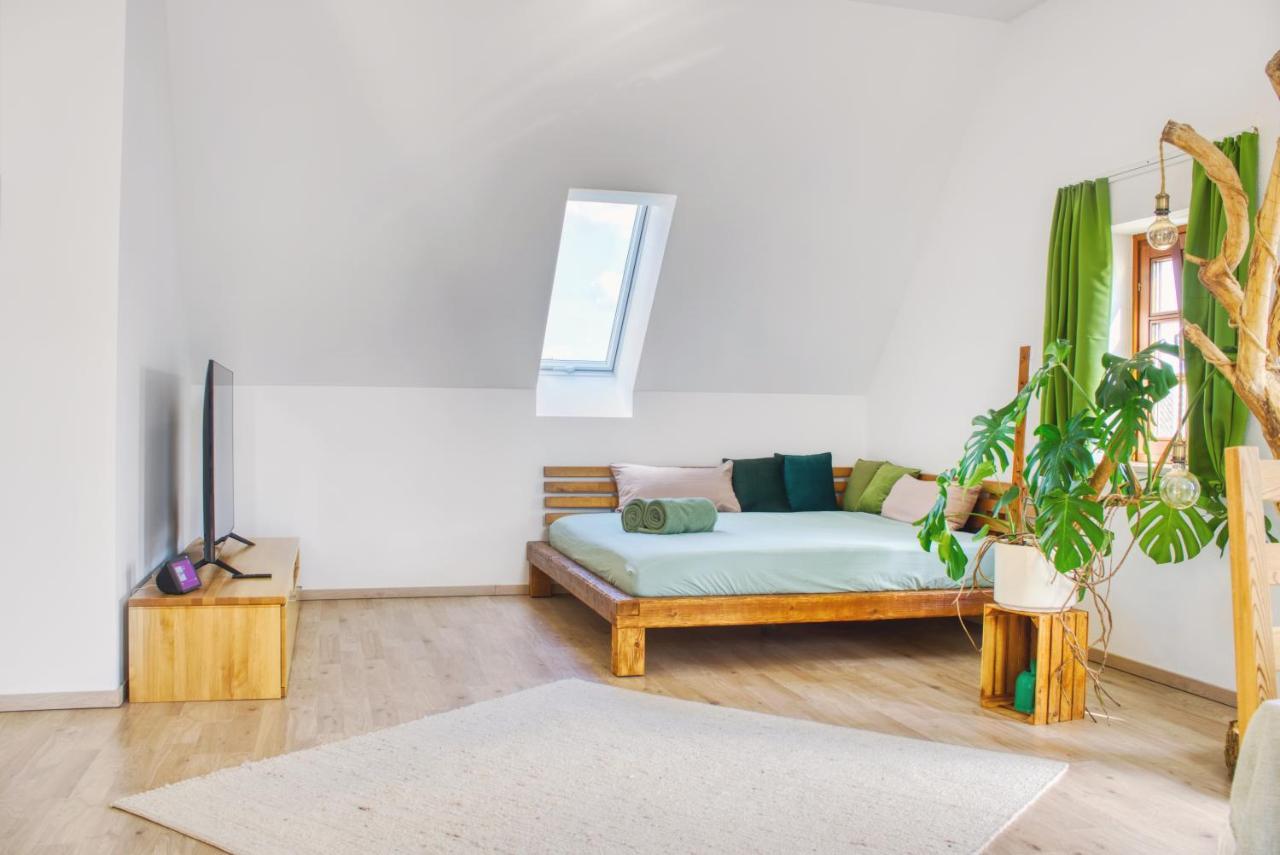 Luxus Apartment! Kueche, Balkon, Netflix, Parkplatz - 8 Personen Ilmmunster Екстер'єр фото