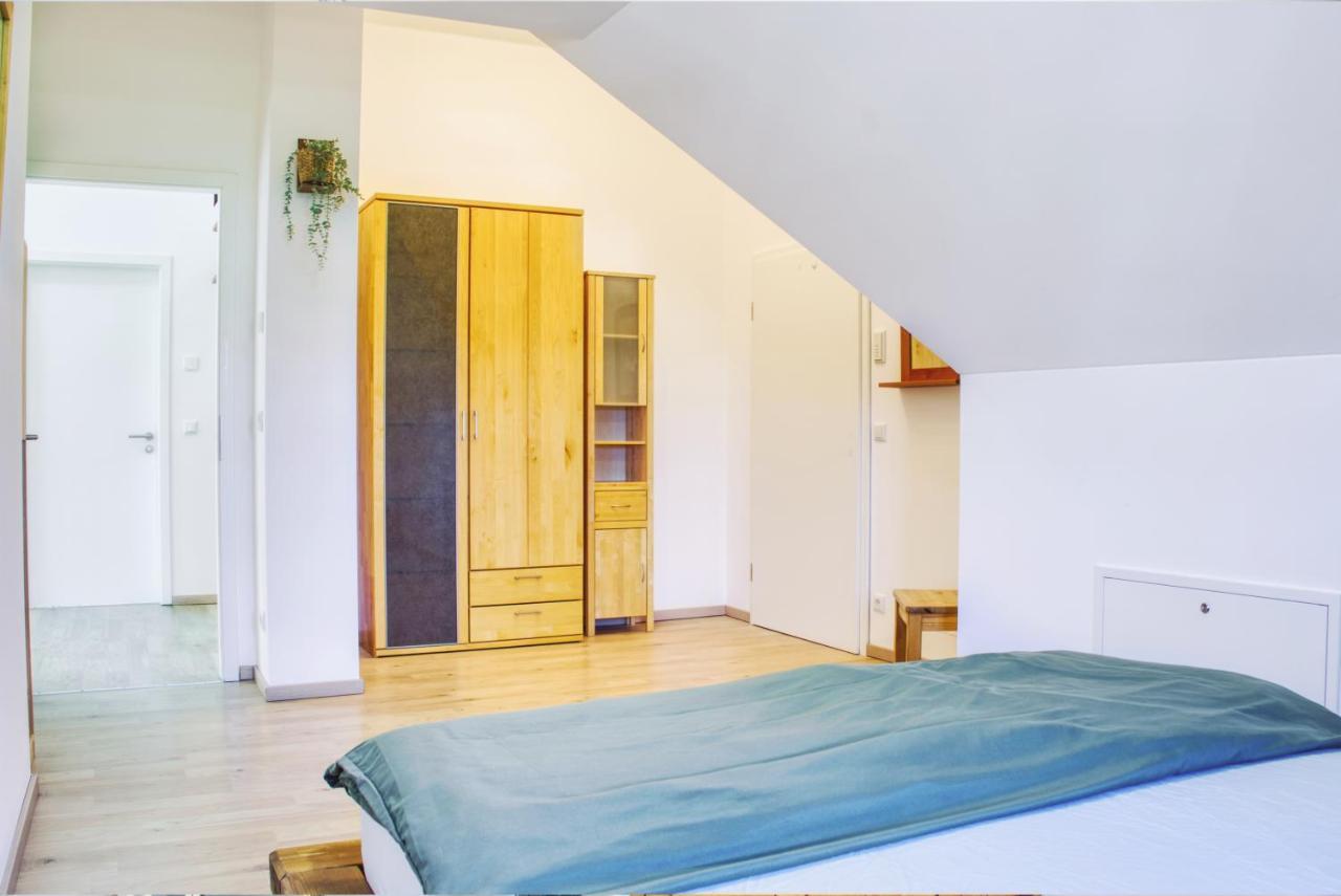 Luxus Apartment! Kueche, Balkon, Netflix, Parkplatz - 8 Personen Ilmmunster Екстер'єр фото